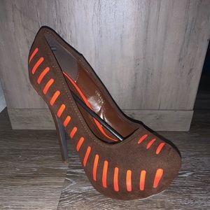 Machi Brand Heels in Brown & Neon Orange. Size 10
